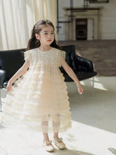 Young Girls Sequined Princess Dress Sleeveless With Pearl Shawl And Veil